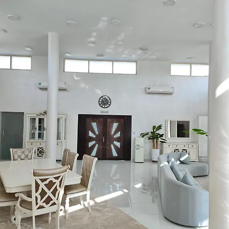 Ebreez Lounge Villa Suwayfah Exterior photo