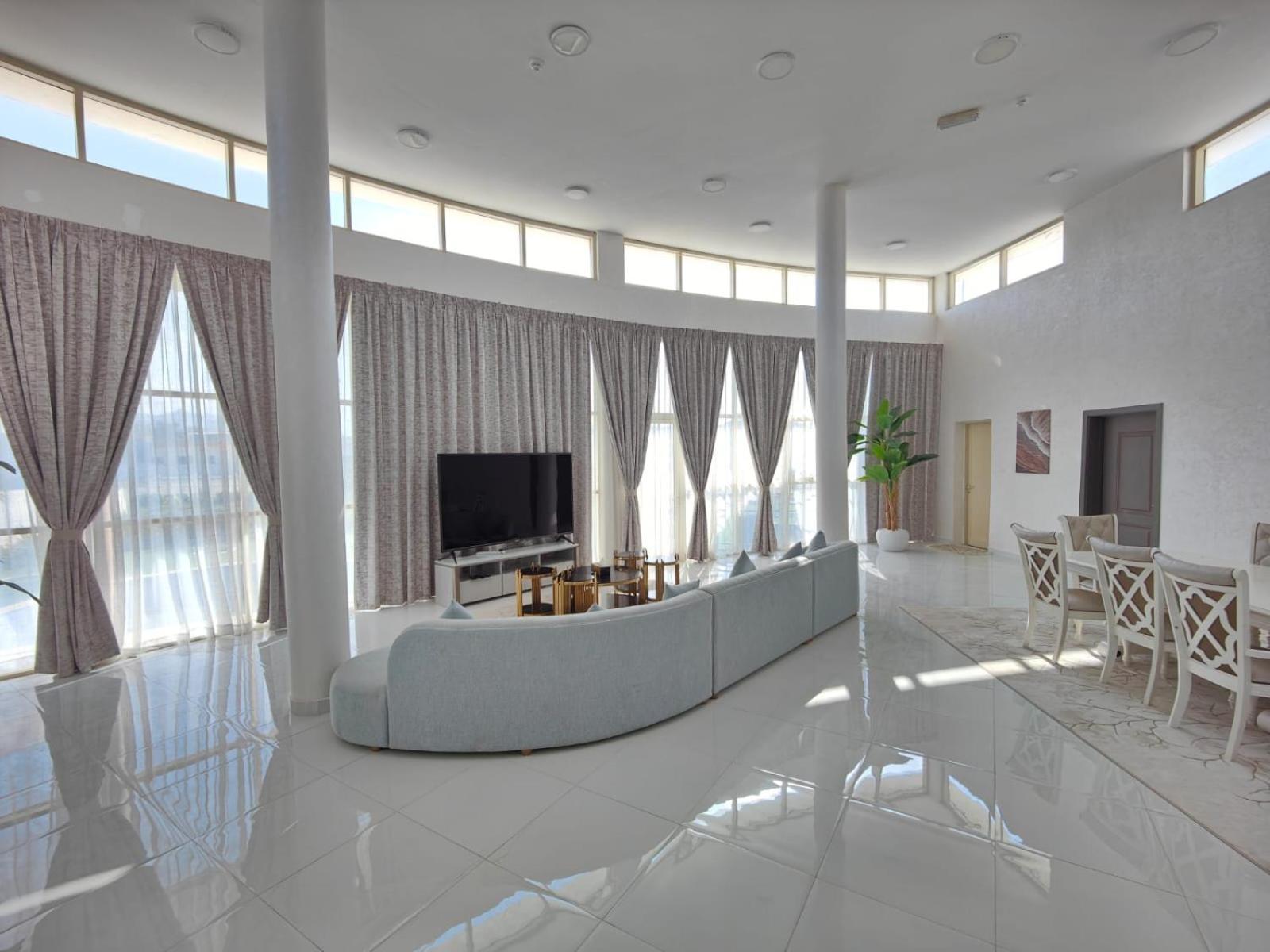 Ebreez Lounge Holiday home