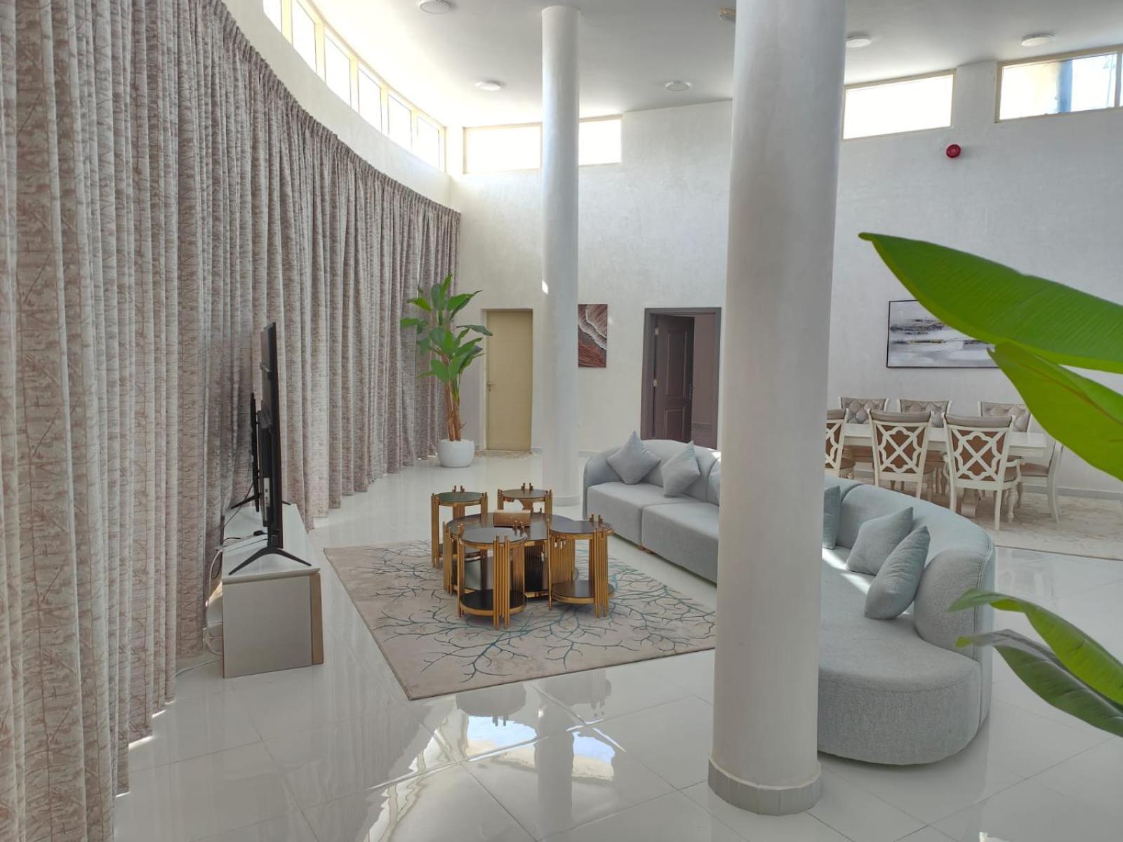 Ebreez Lounge * Suwayfah